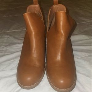 Report Women's Chelsea Bootie
